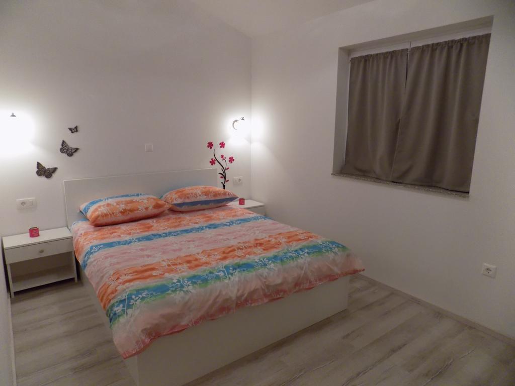 Apartments Sofija Vrsi Exteriér fotografie